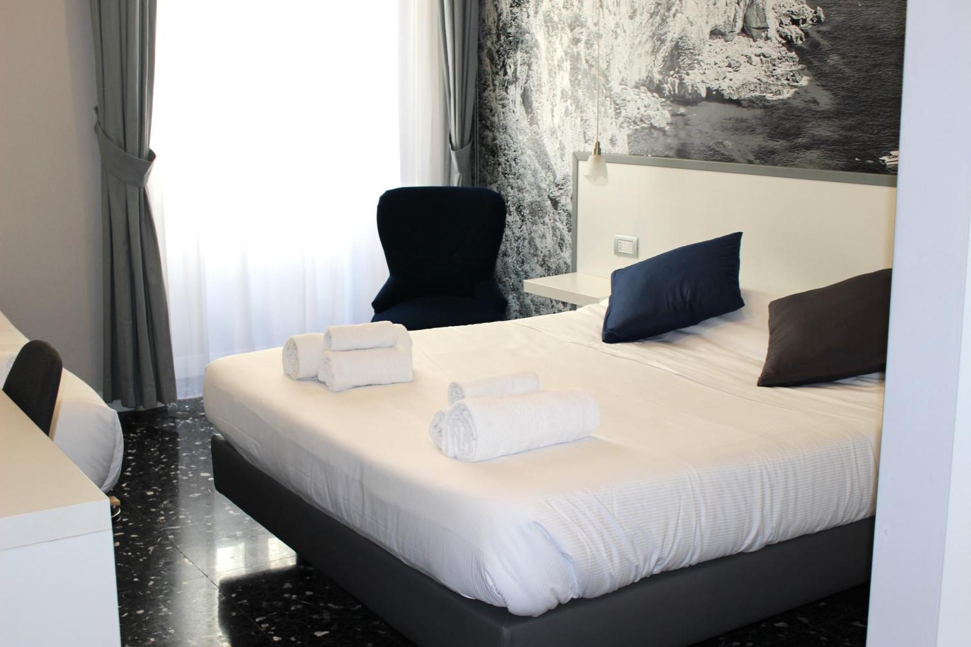 Beverello Rooms Napoli Eksteriør bilde