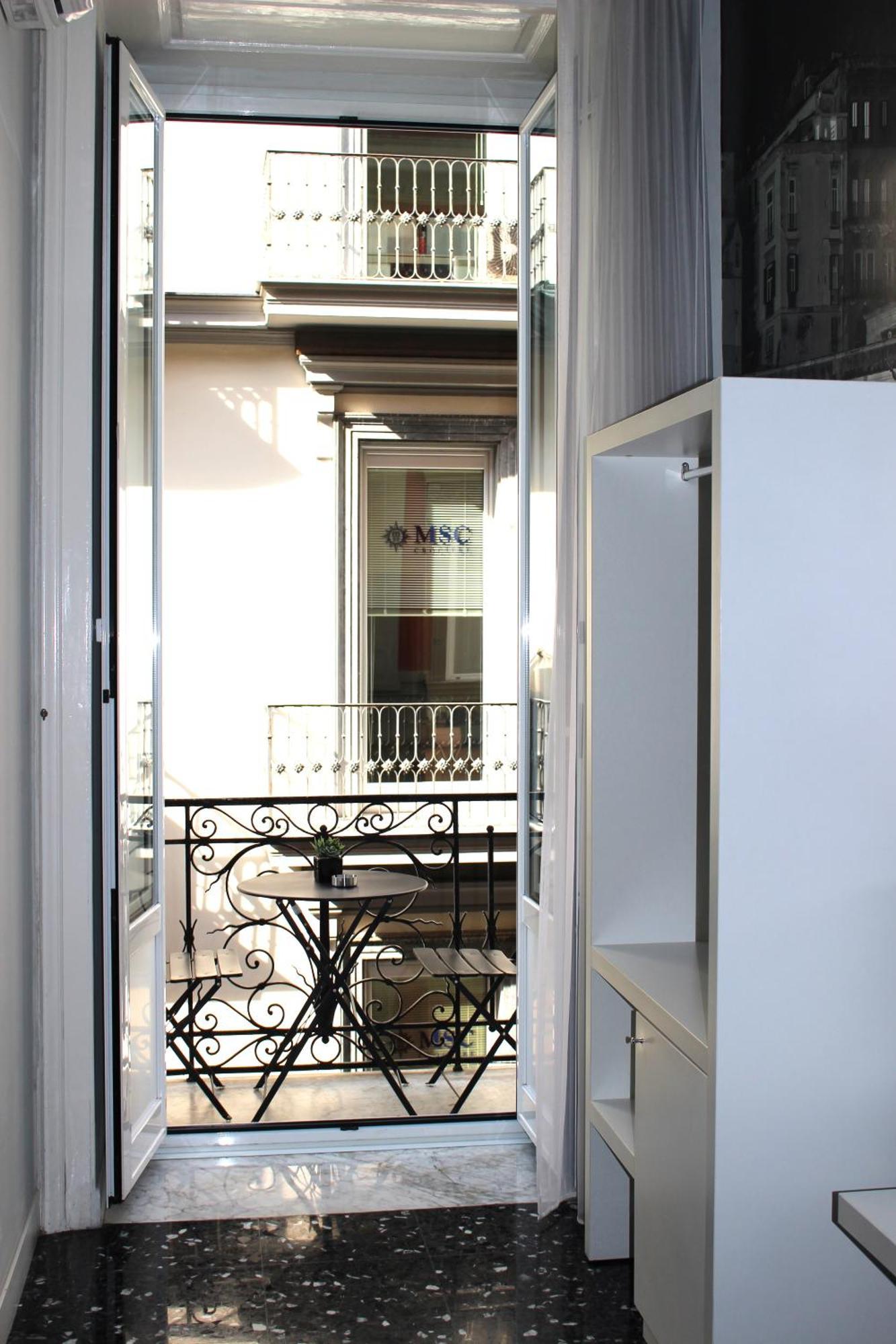 Beverello Rooms Napoli Eksteriør bilde