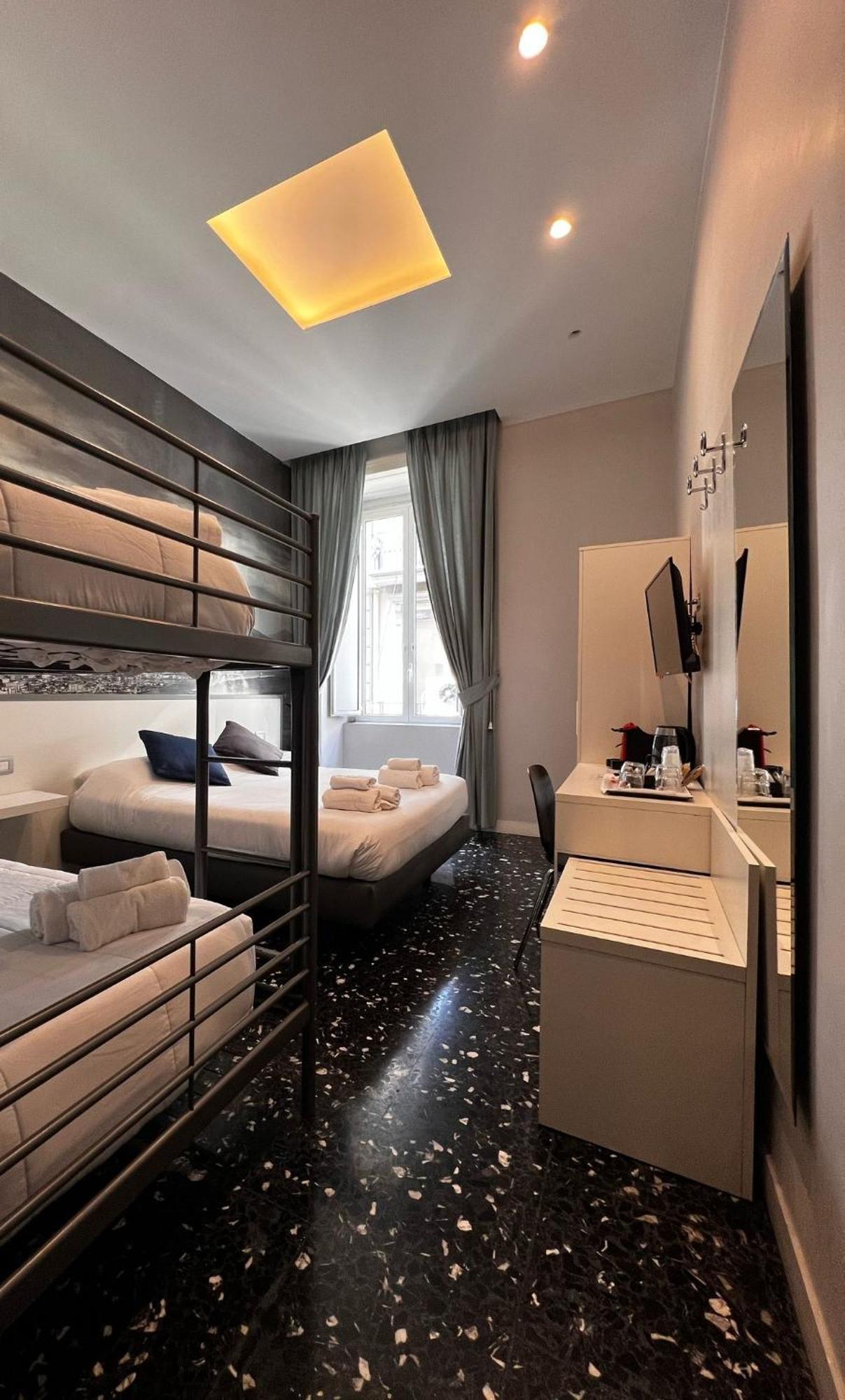 Beverello Rooms Napoli Eksteriør bilde