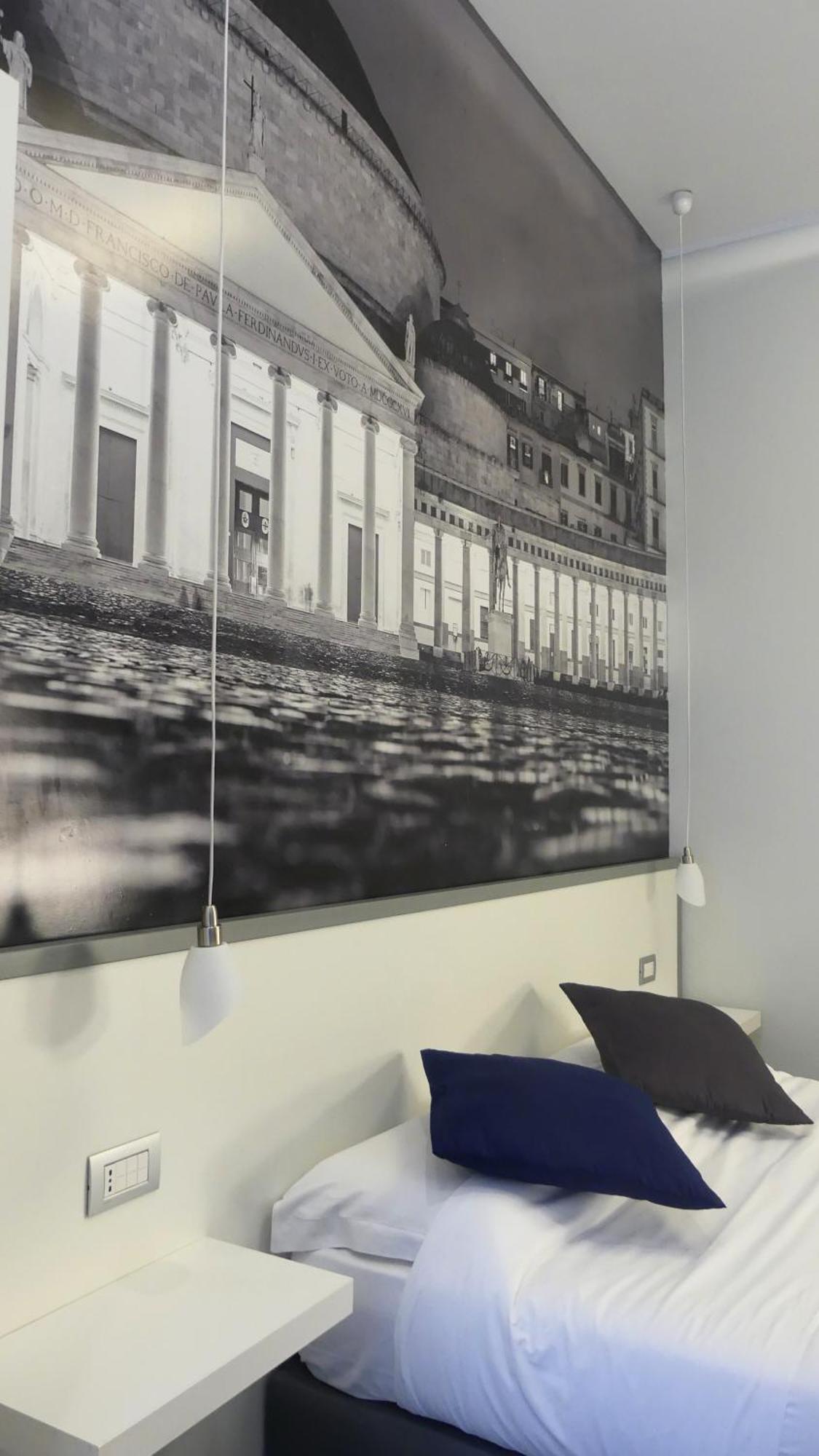 Beverello Rooms Napoli Eksteriør bilde